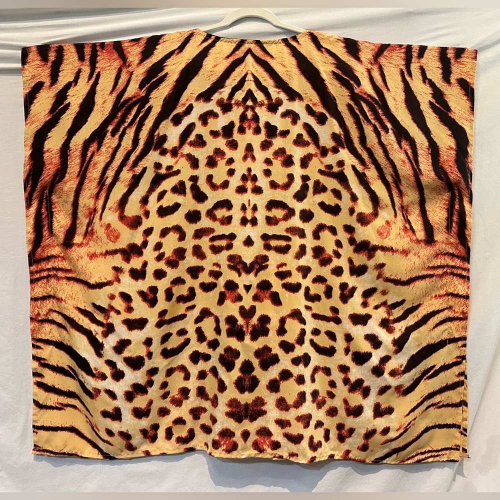 NWOT - Winlar Mid-Length V-Neck Animal Print (Tiger/Leopard) Kaftan - OS - Picture 4 of 6